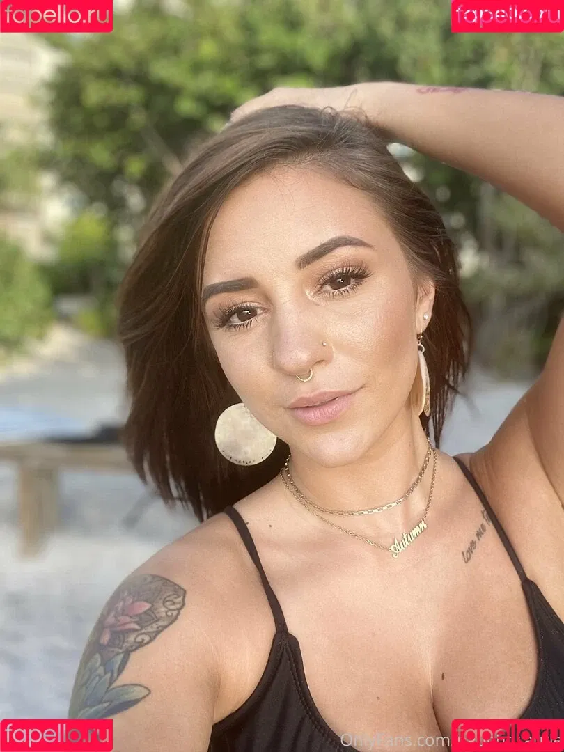 Autumn Marie Mcintosh / autumnmcintos18 / naughty_autie Onlyfans Photo Gallery 