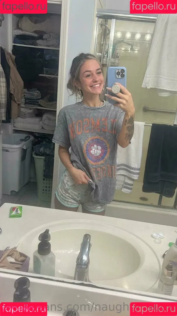 Autumn Marie Mcintosh / autumnmcintos18 / naughty_autie Onlyfans Photo Gallery 