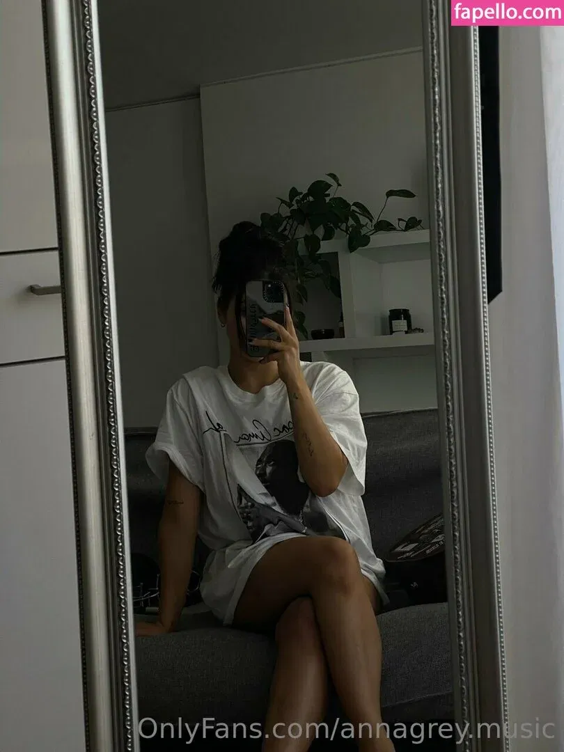 annagrey.music Onlyfans Photo Gallery 