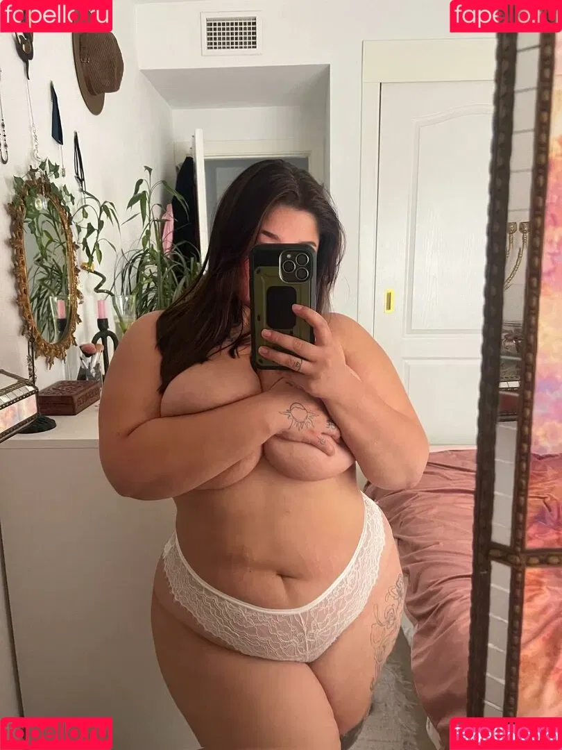 cassandracavallieri / senioritagryn Onlyfans Photo Gallery 