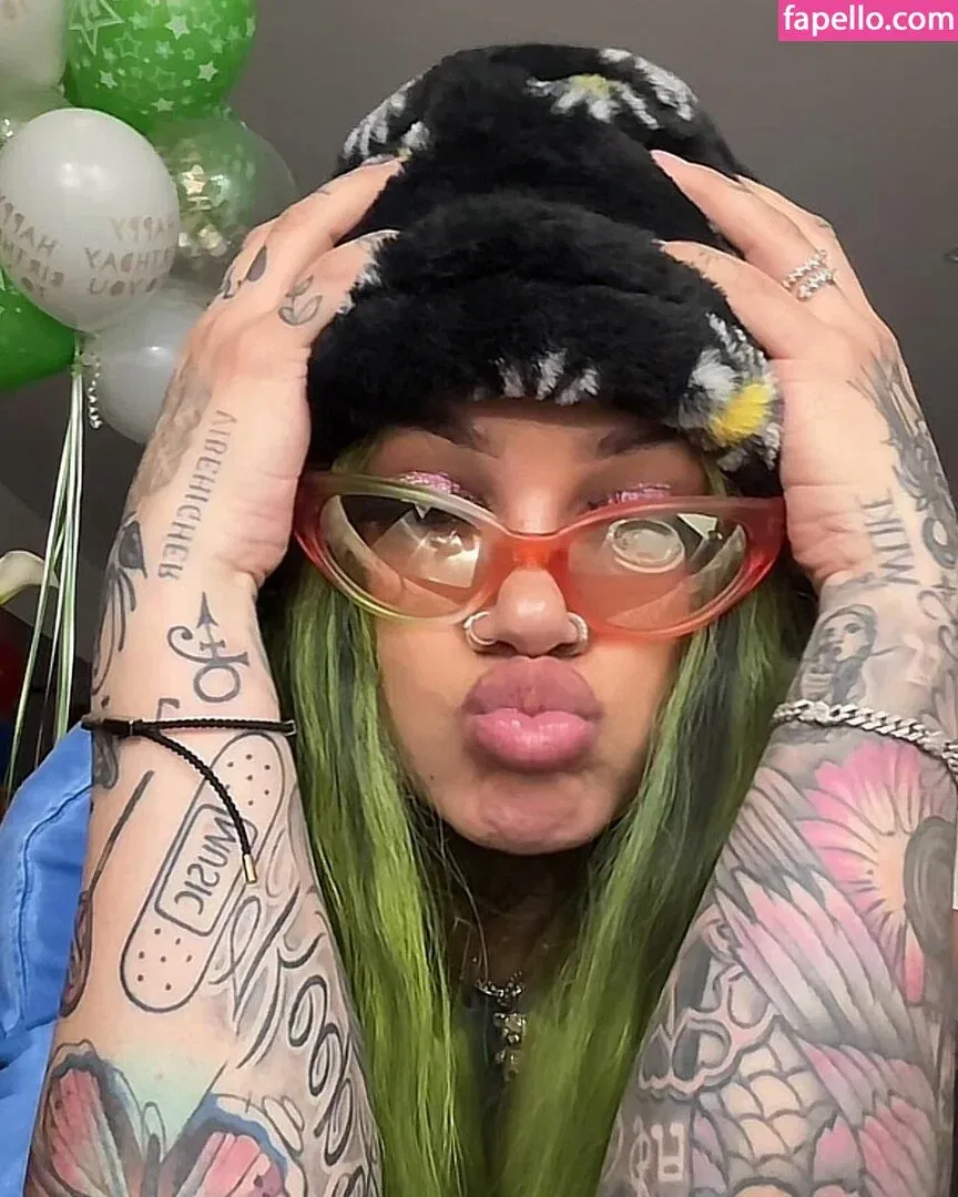 Snow Tha Product / misosenpai / snowthaproduct Onlyfans Photo Gallery 