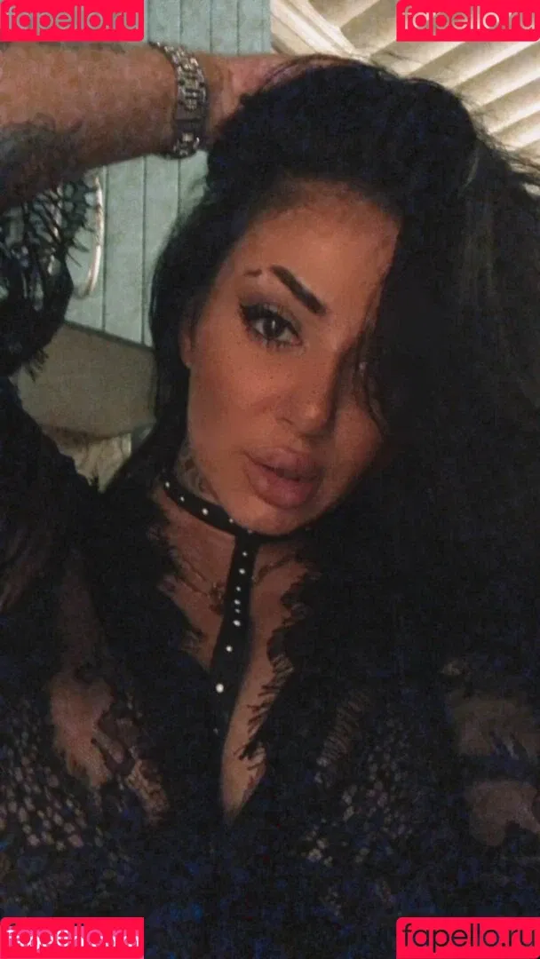 Kristina Karieva / alicia_kristina / kristinkarieva Onlyfans Photo Gallery 