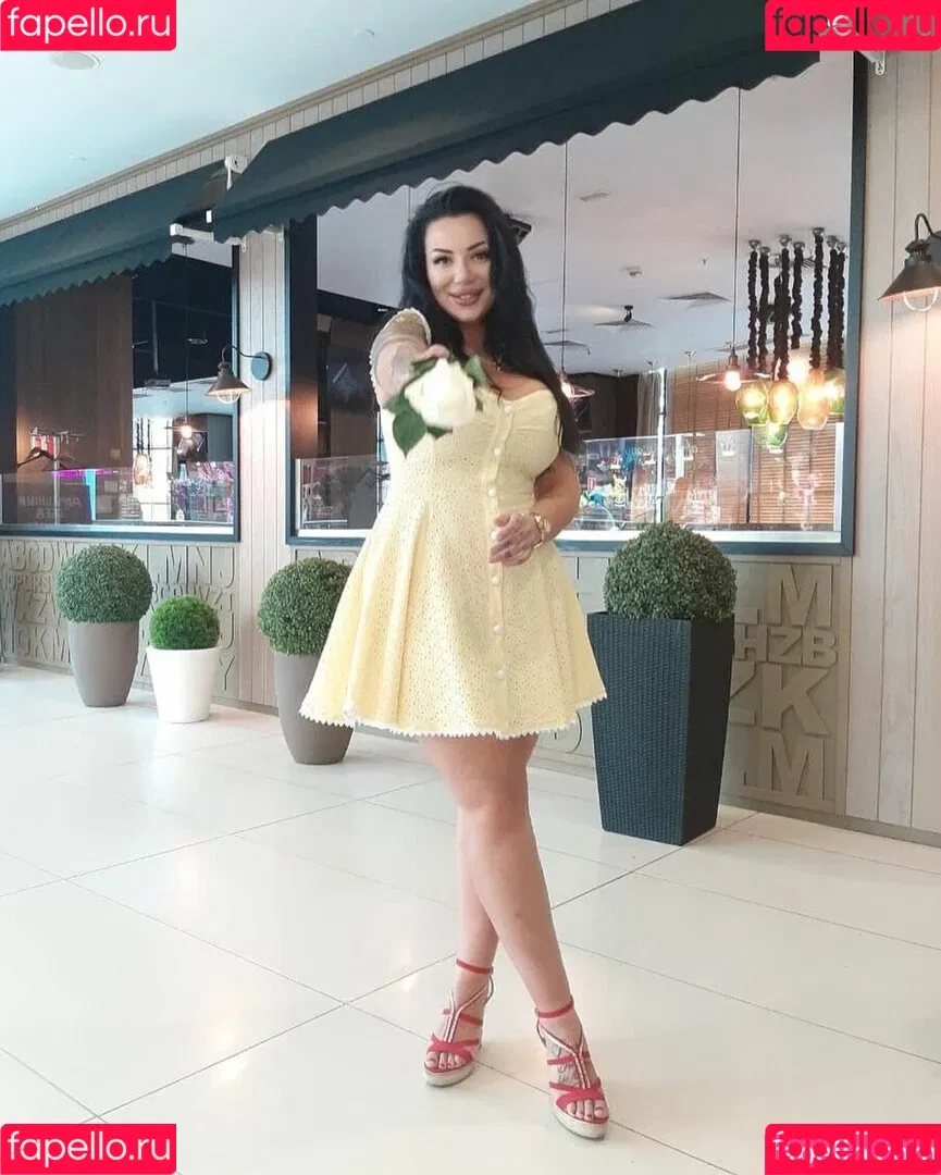 Kristina Karieva / alicia_kristina / kristinkarieva Onlyfans Photo Gallery 