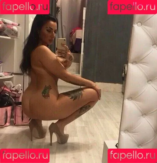 Kristina Karieva / alicia_kristina / kristinkarieva Onlyfans Photo Gallery 