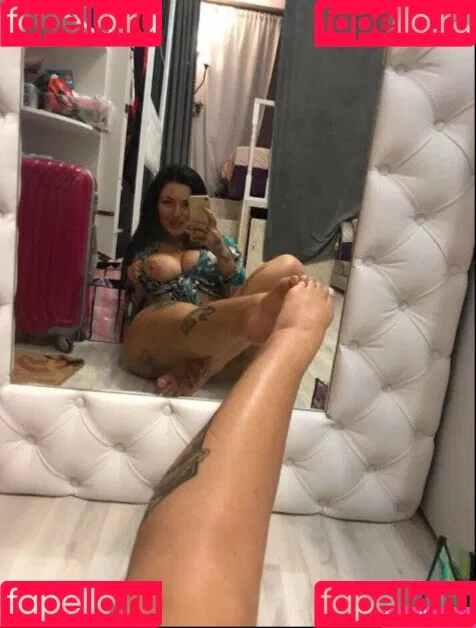 Kristina Karieva / alicia_kristina / kristinkarieva Onlyfans Photo Gallery 