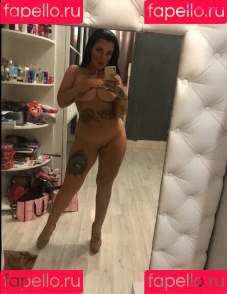 Kristina Karieva / alicia_kristina / kristinkarieva Onlyfans Photo Gallery 