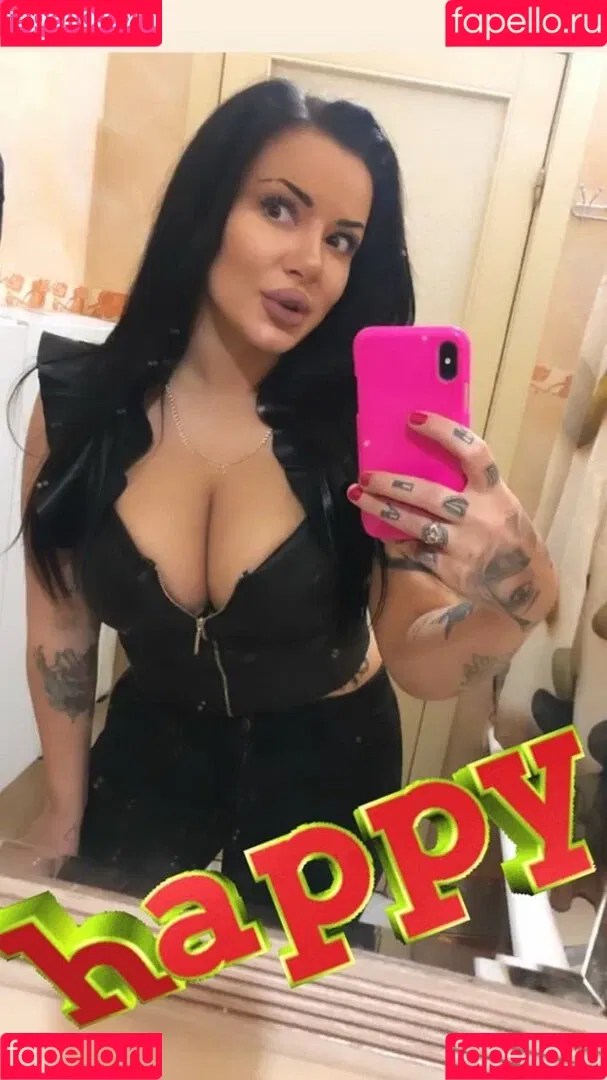 Kristina Karieva / alicia_kristina / kristinkarieva Onlyfans Photo Gallery 