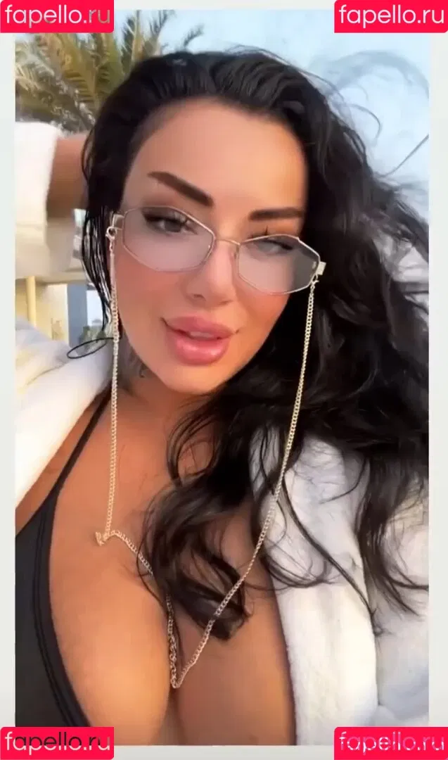 Kristina Karieva / alicia_kristina / kristinkarieva Onlyfans Photo Gallery 