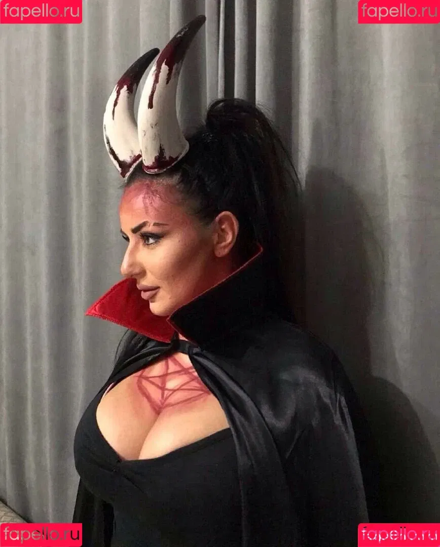 Kristina Karieva / alicia_kristina / kristinkarieva Onlyfans Photo Gallery 