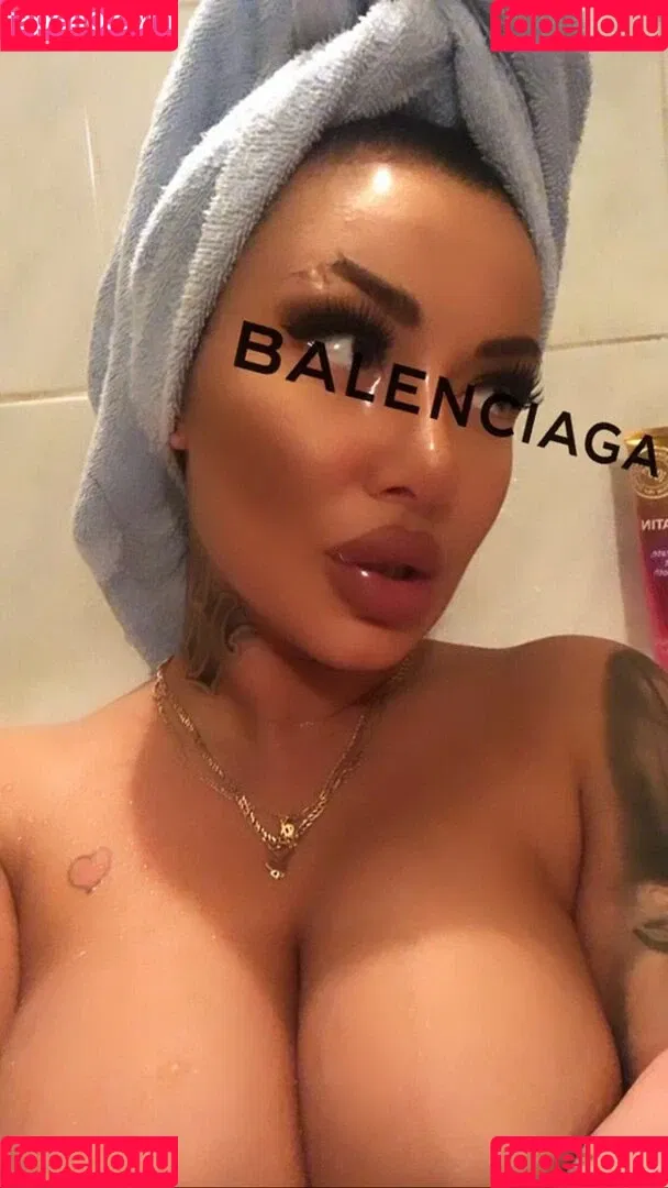 Kristina Karieva / alicia_kristina / kristinkarieva Onlyfans Photo Gallery 