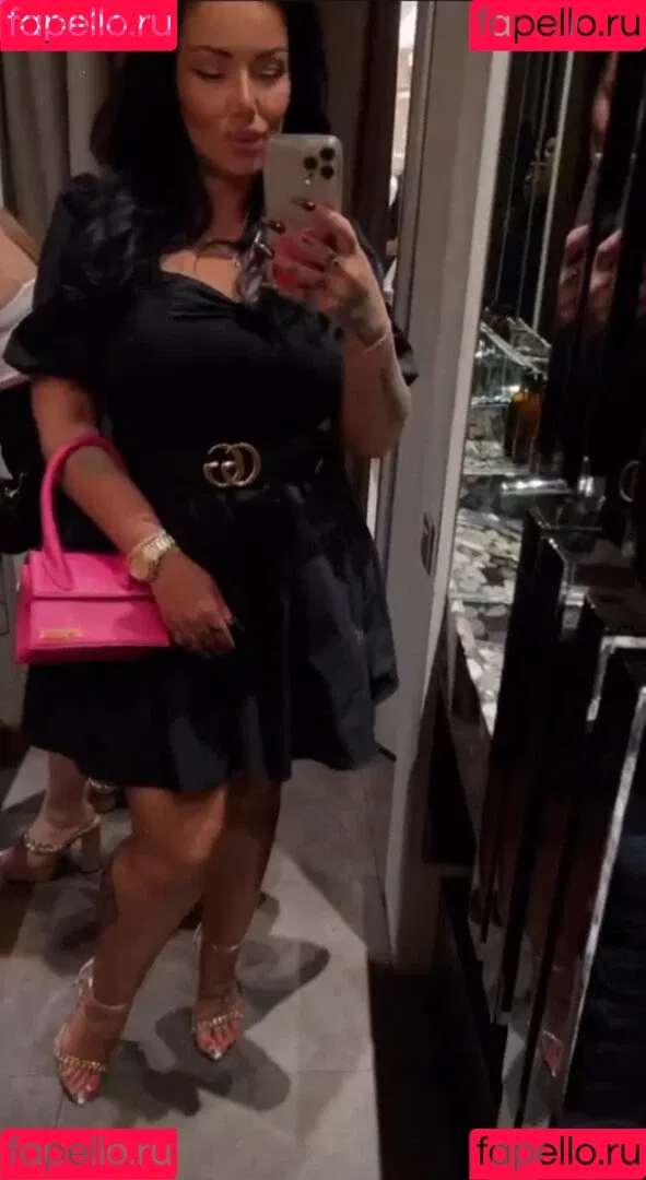 Kristina Karieva / alicia_kristina / kristinkarieva Onlyfans Photo Gallery 