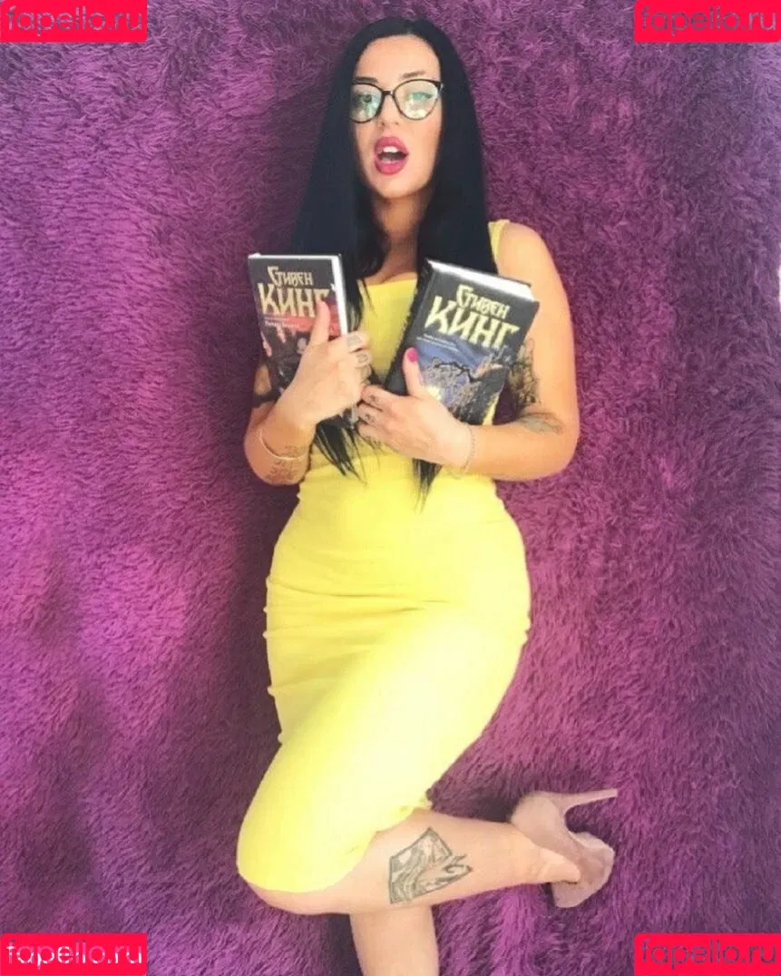 Kristina Karieva / alicia_kristina / kristinkarieva Onlyfans Photo Gallery 