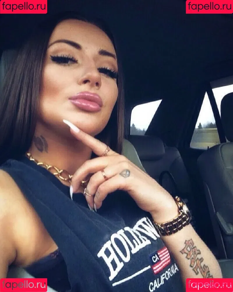 Kristina Karieva / alicia_kristina / kristinkarieva Onlyfans Photo Gallery 