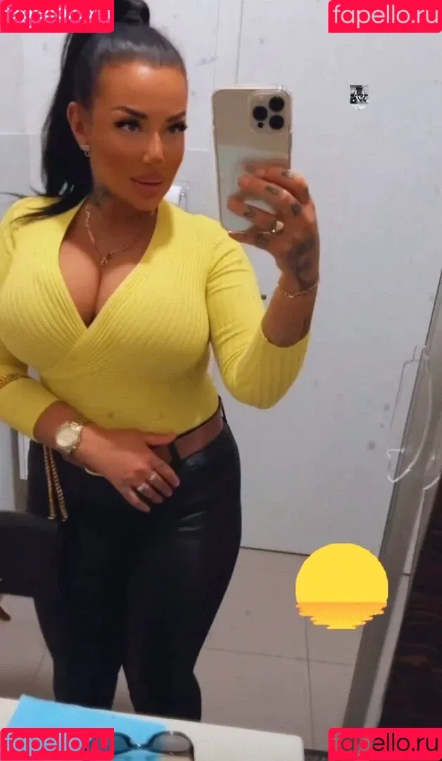 Kristina Karieva / alicia_kristina / kristinkarieva Onlyfans Photo Gallery 