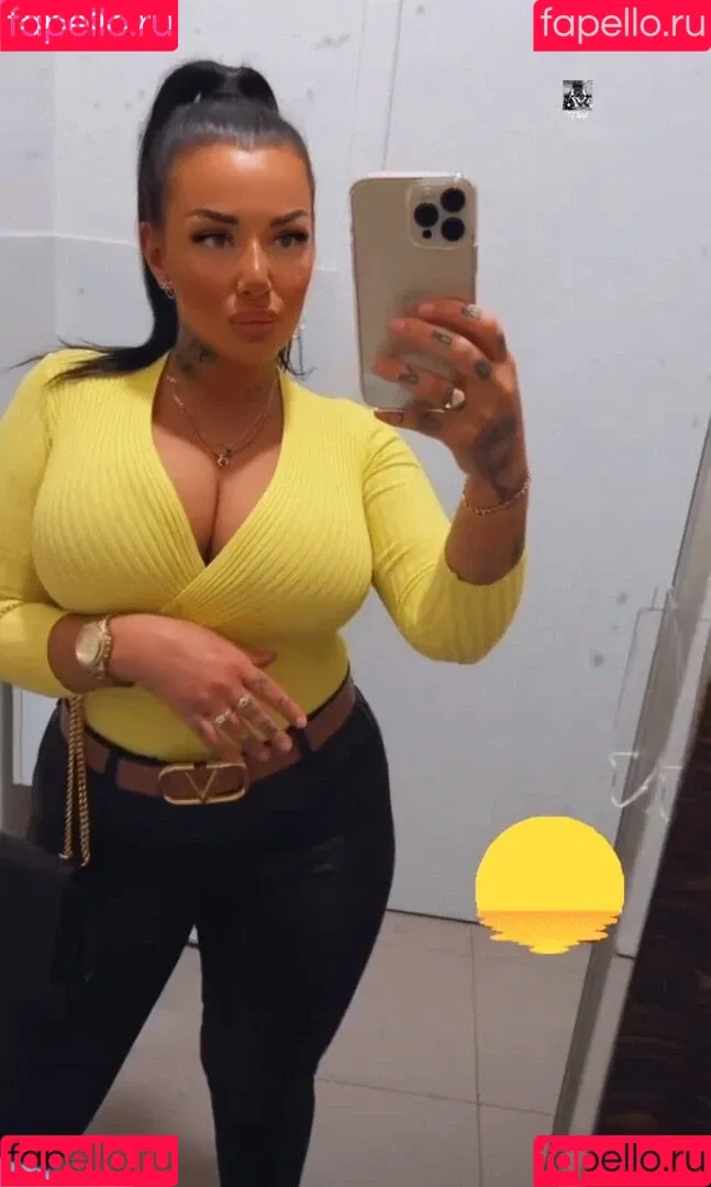 Kristina Karieva / alicia_kristina / kristinkarieva Onlyfans Photo Gallery 