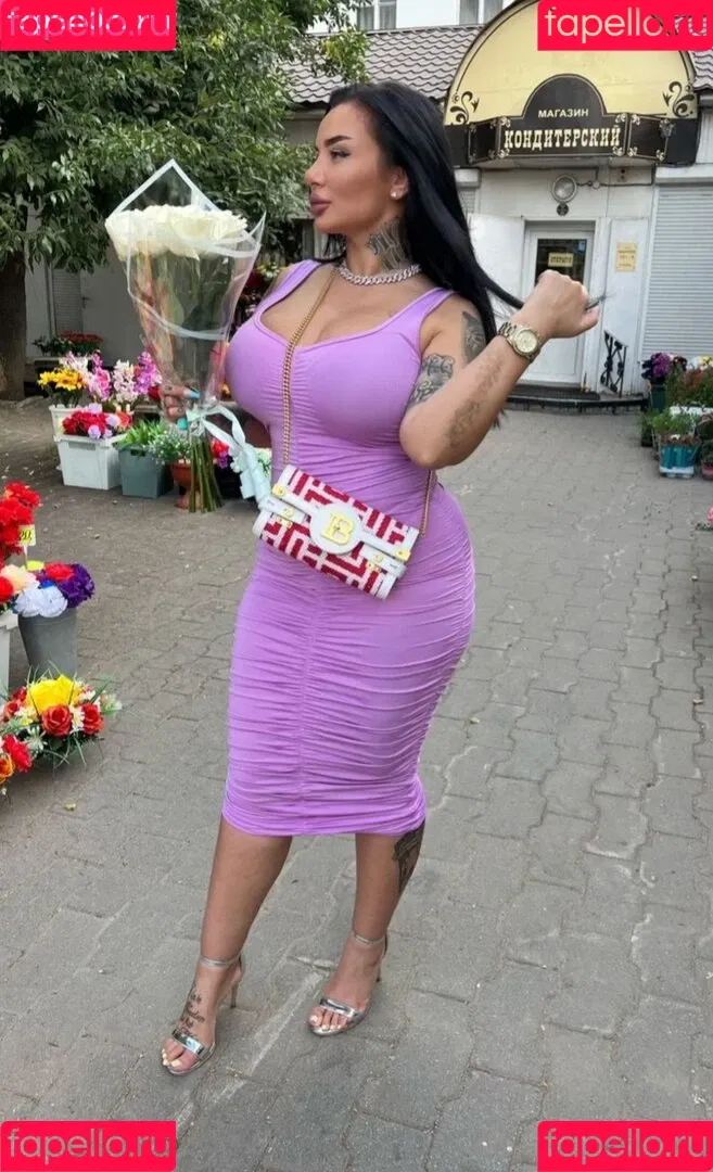 Kristina Karieva / alicia_kristina / kristinkarieva Onlyfans Photo Gallery 