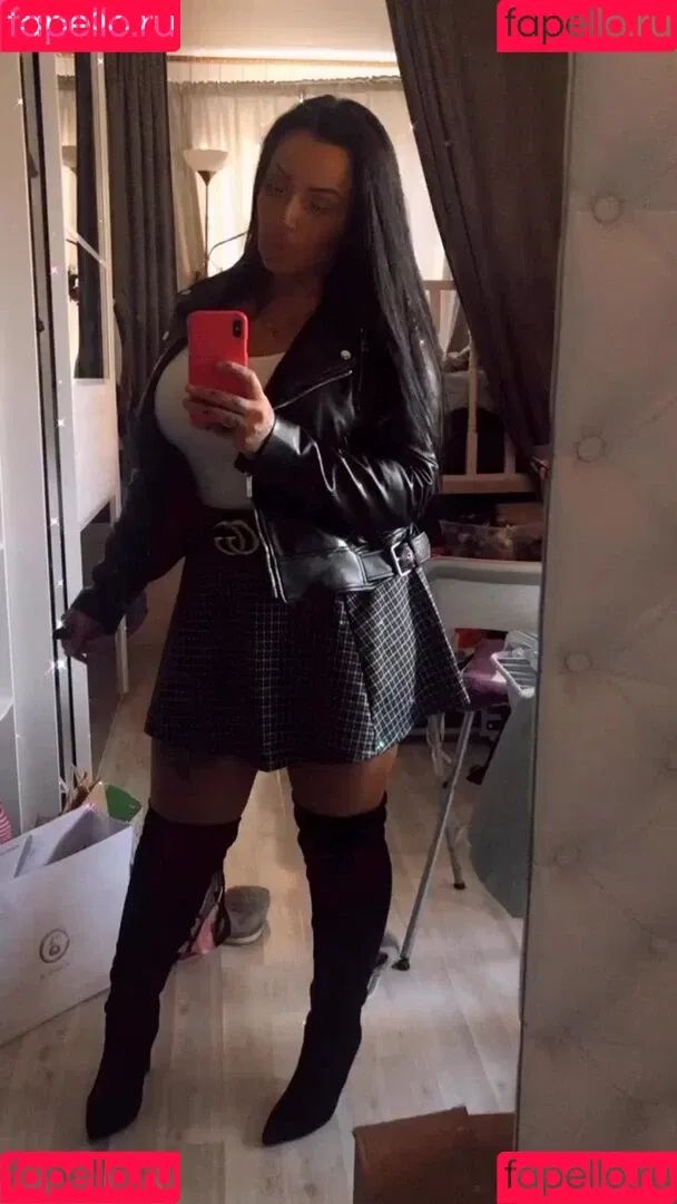 Kristina Karieva / alicia_kristina / kristinkarieva Onlyfans Photo Gallery 