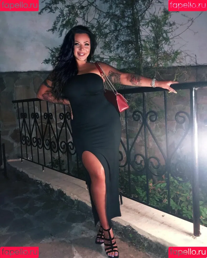 Kristina Karieva / alicia_kristina / kristinkarieva Onlyfans Photo Gallery 