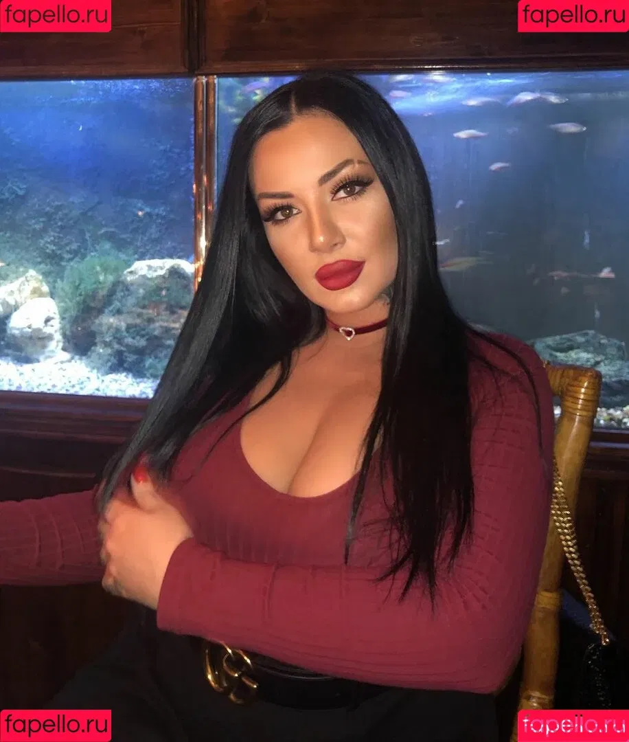 Kristina Karieva / alicia_kristina / kristinkarieva Onlyfans Photo Gallery 