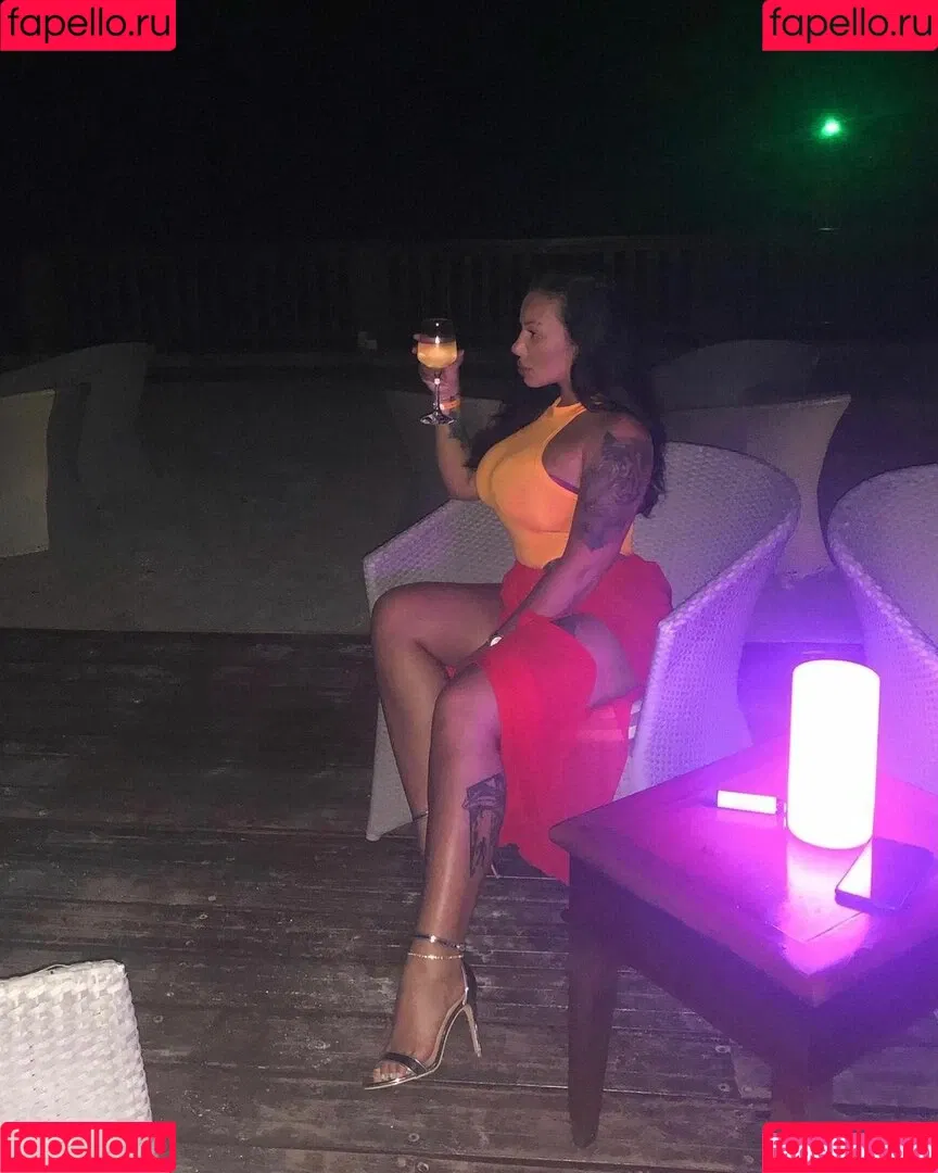 Kristina Karieva / alicia_kristina / kristinkarieva Onlyfans Photo Gallery 