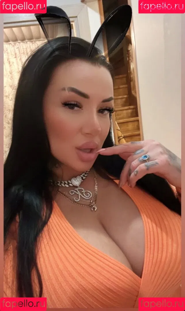 Kristina Karieva / alicia_kristina / kristinkarieva Onlyfans Photo Gallery 