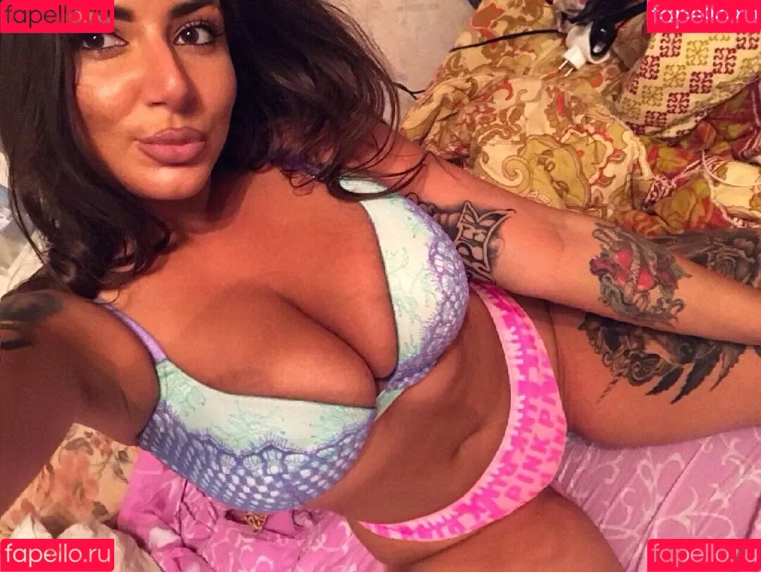 Kristina Karieva / alicia_kristina / kristinkarieva Onlyfans Photo Gallery 