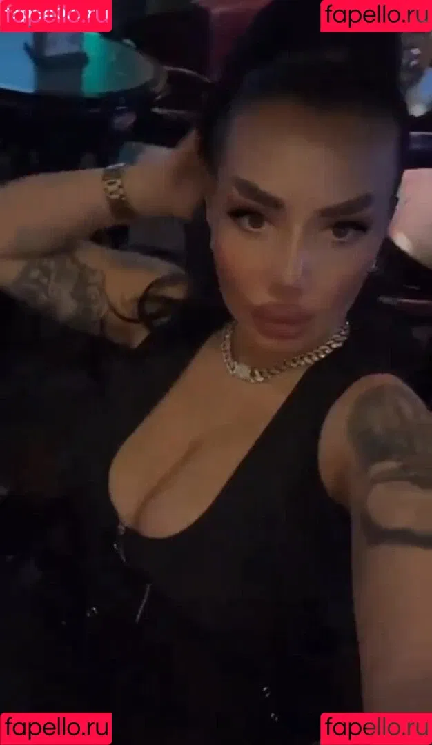 Kristina Karieva / alicia_kristina / kristinkarieva Onlyfans Photo Gallery 