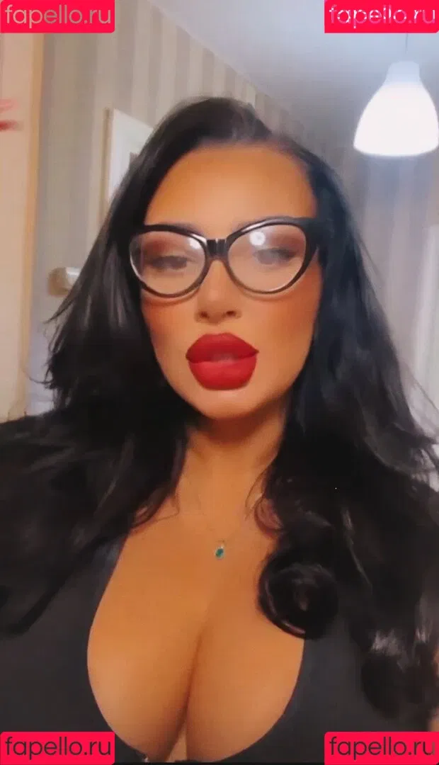 Kristina Karieva / alicia_kristina / kristinkarieva Onlyfans Photo Gallery 