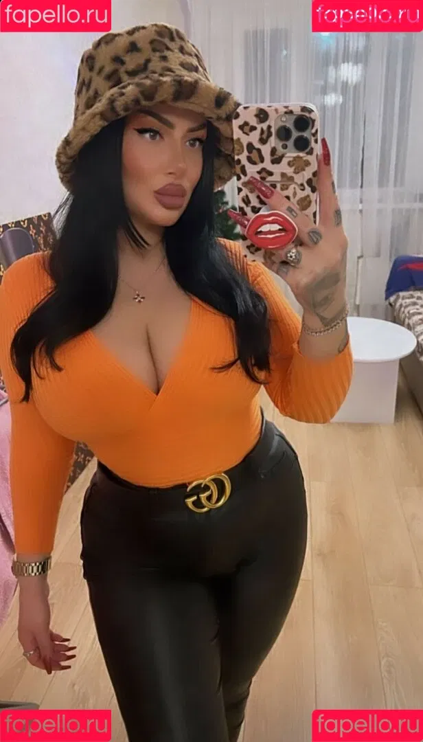 Kristina Karieva / alicia_kristina / kristinkarieva Onlyfans Photo Gallery 