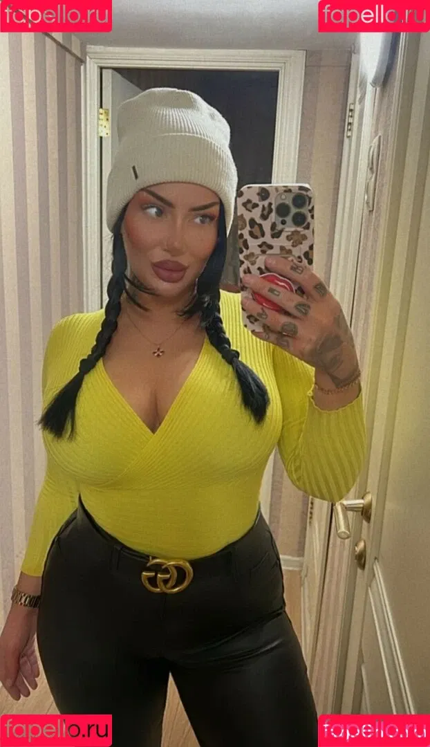 Kristina Karieva / alicia_kristina / kristinkarieva Onlyfans Photo Gallery 