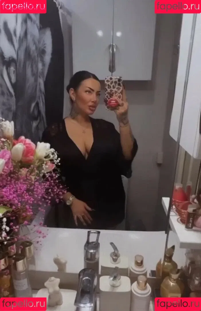 Kristina Karieva / alicia_kristina / kristinkarieva Onlyfans Photo Gallery 