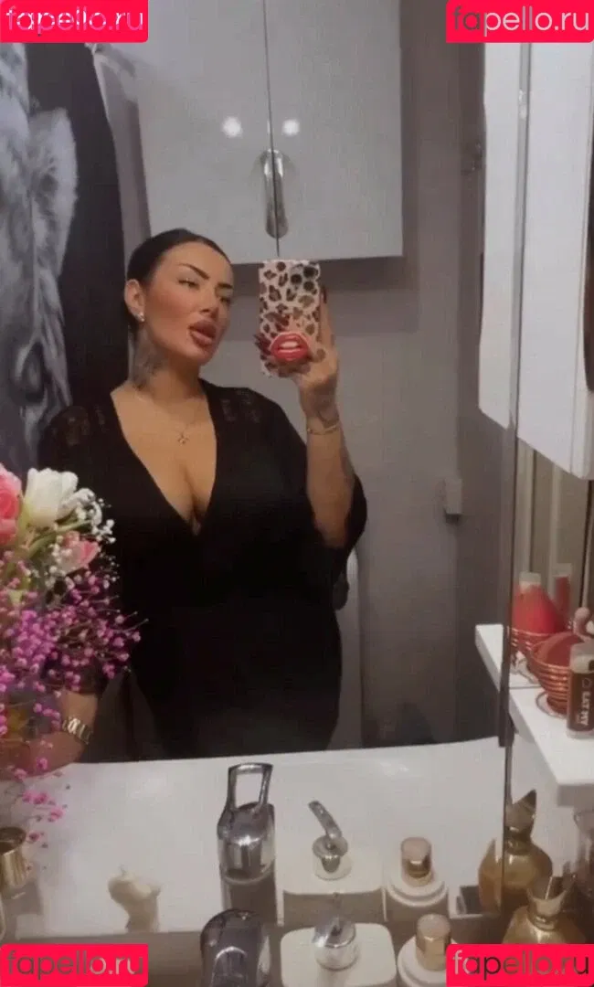 Kristina Karieva / alicia_kristina / kristinkarieva Onlyfans Photo Gallery 