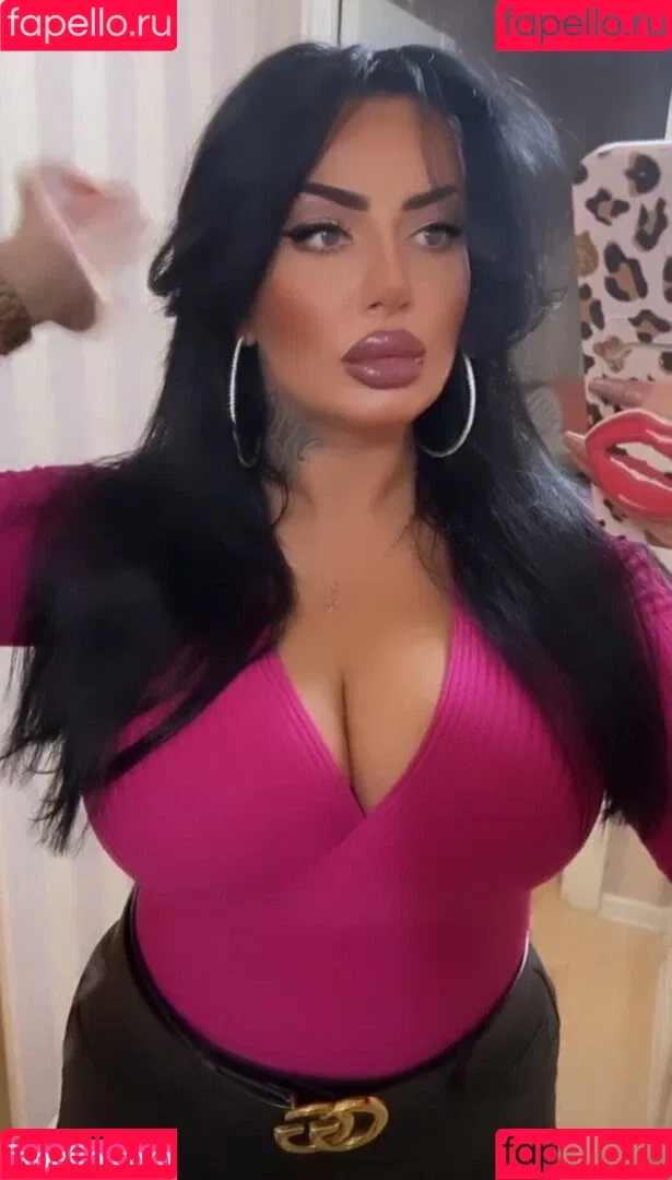 Kristina Karieva / alicia_kristina / kristinkarieva Onlyfans Photo Gallery 