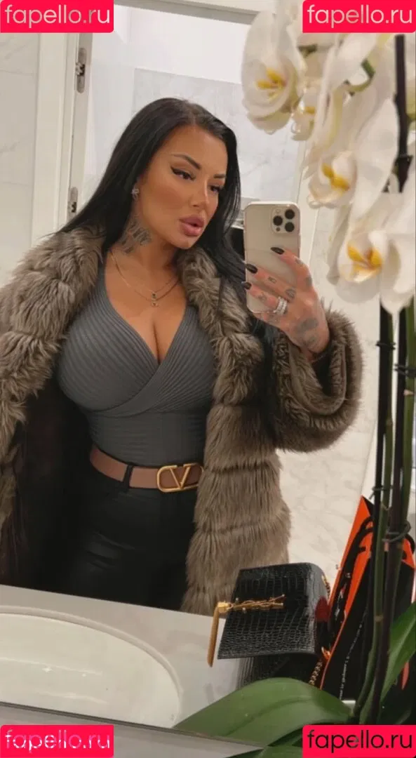 Kristina Karieva / alicia_kristina / kristinkarieva Onlyfans Photo Gallery 