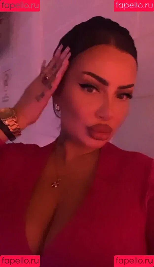 Kristina Karieva / alicia_kristina / kristinkarieva Onlyfans Photo Gallery 