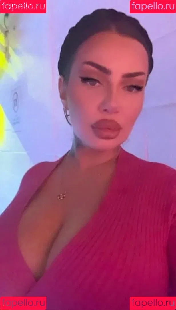 Kristina Karieva / alicia_kristina / kristinkarieva Onlyfans Photo Gallery 