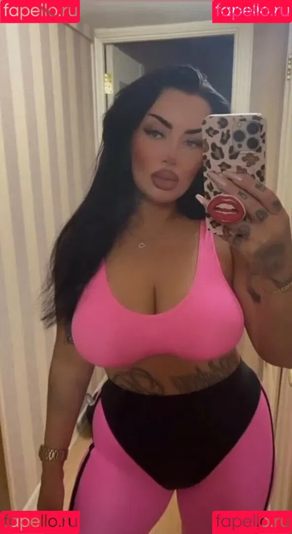 Kristina Karieva / alicia_kristina / kristinkarieva Onlyfans Photo Gallery 