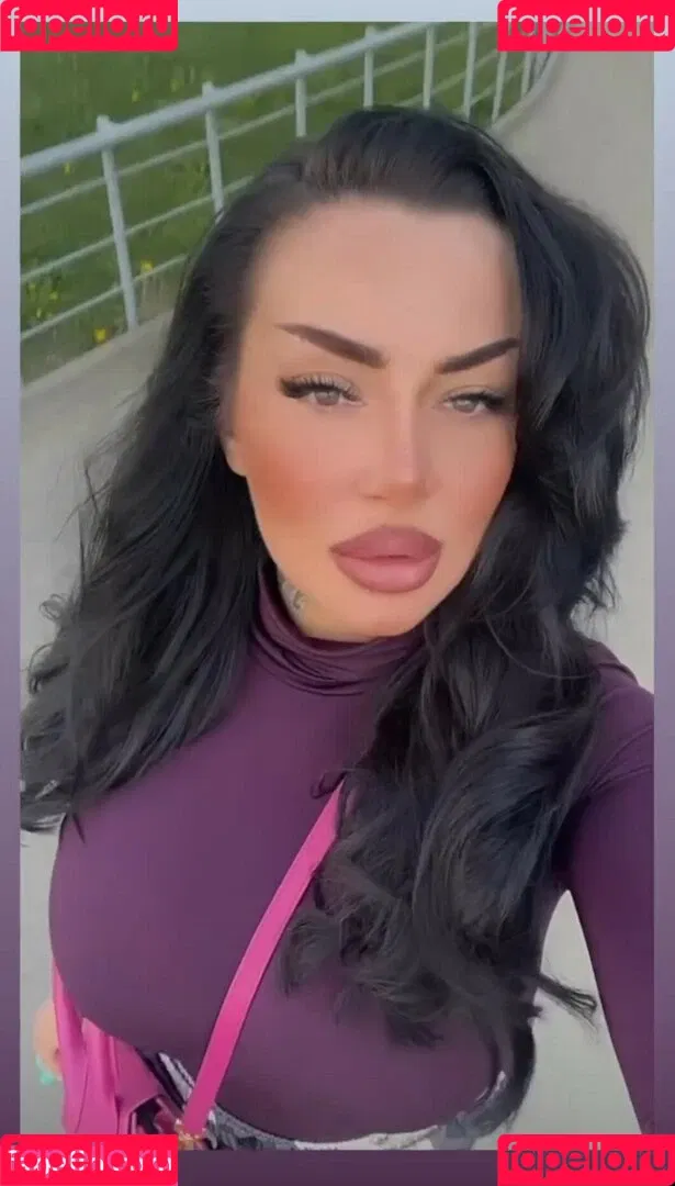 Kristina Karieva / alicia_kristina / kristinkarieva Onlyfans Photo Gallery 