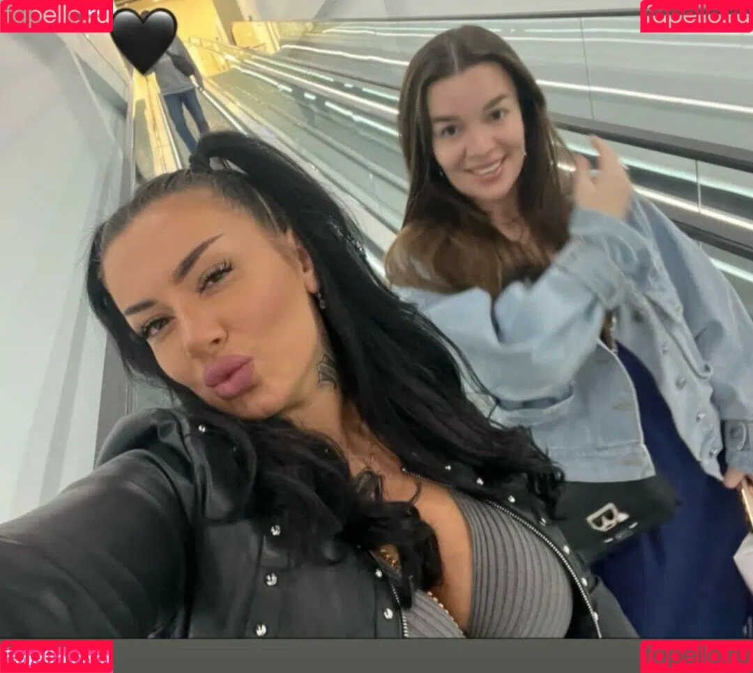 Kristina Karieva / alicia_kristina / kristinkarieva Onlyfans Photo Gallery 