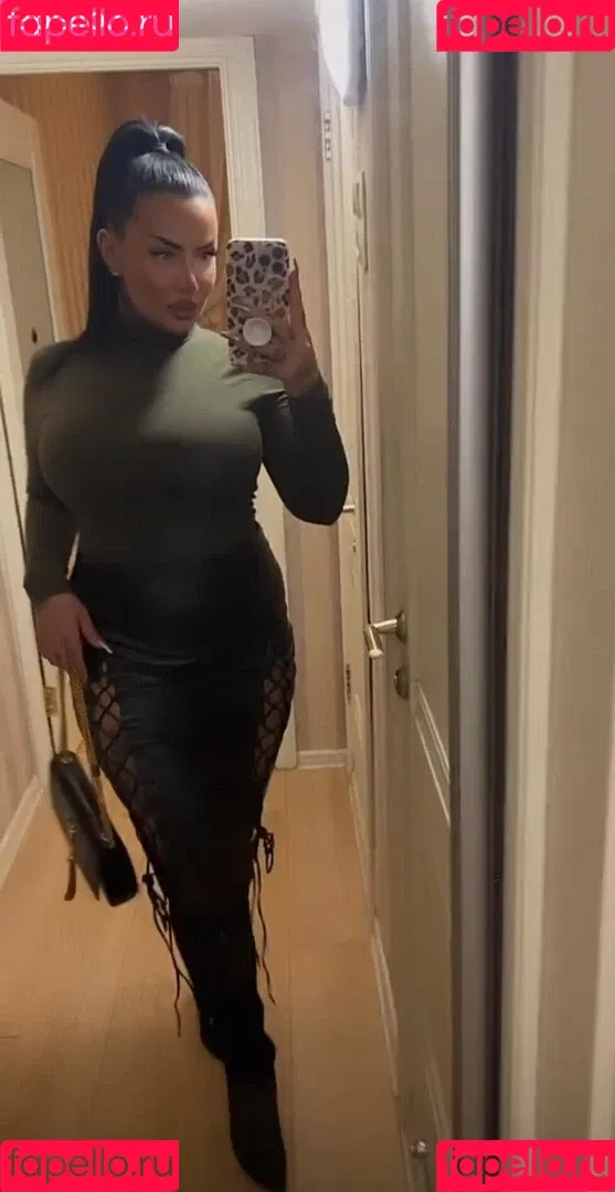 Kristina Karieva / alicia_kristina / kristinkarieva Onlyfans Photo Gallery 