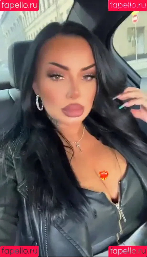 Kristina Karieva / alicia_kristina / kristinkarieva Onlyfans Photo Gallery 