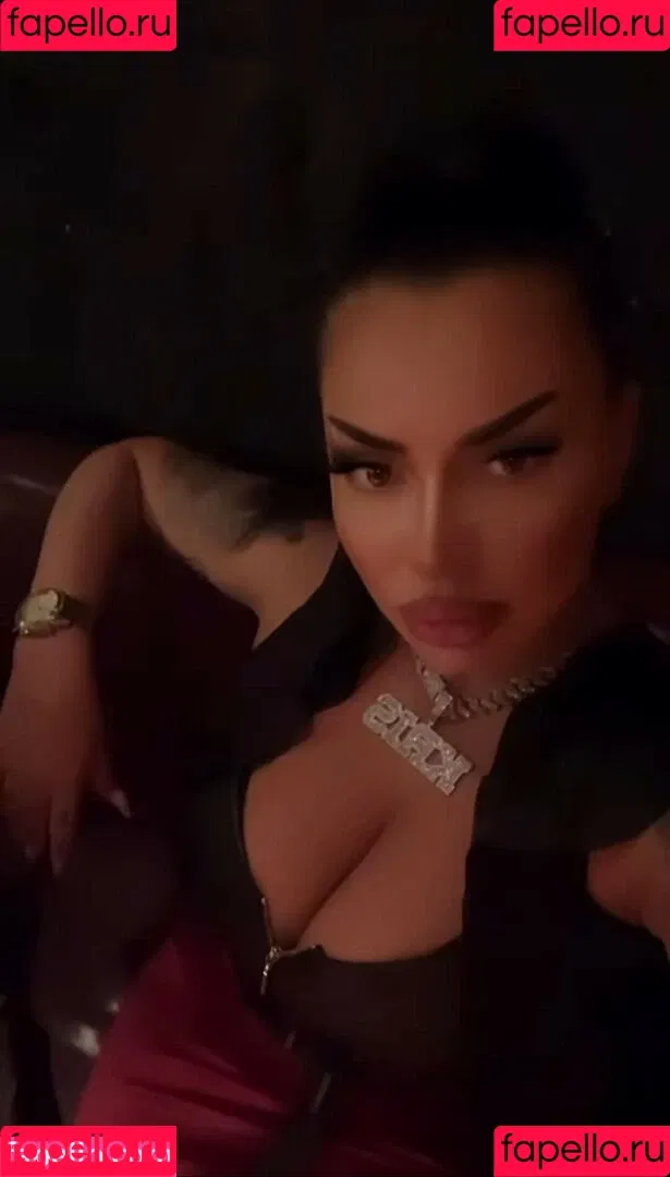 Kristina Karieva / alicia_kristina / kristinkarieva Onlyfans Photo Gallery 