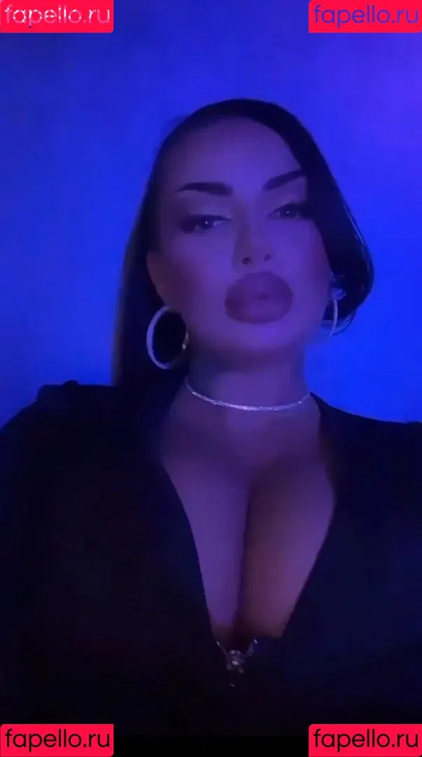 Kristina Karieva / alicia_kristina / kristinkarieva Onlyfans Photo Gallery 