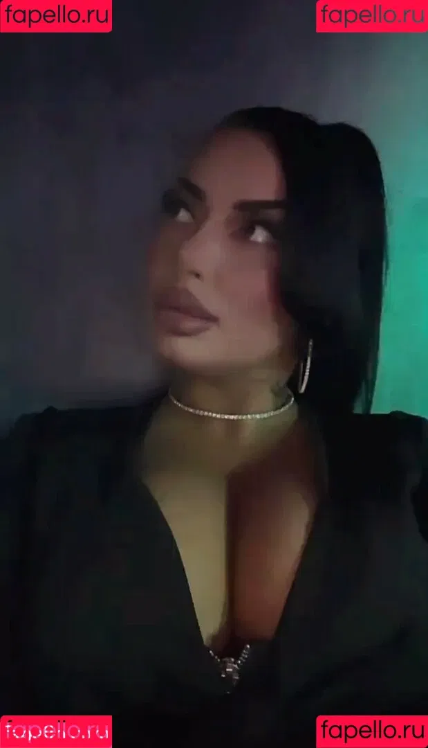 Kristina Karieva / alicia_kristina / kristinkarieva Onlyfans Photo Gallery 