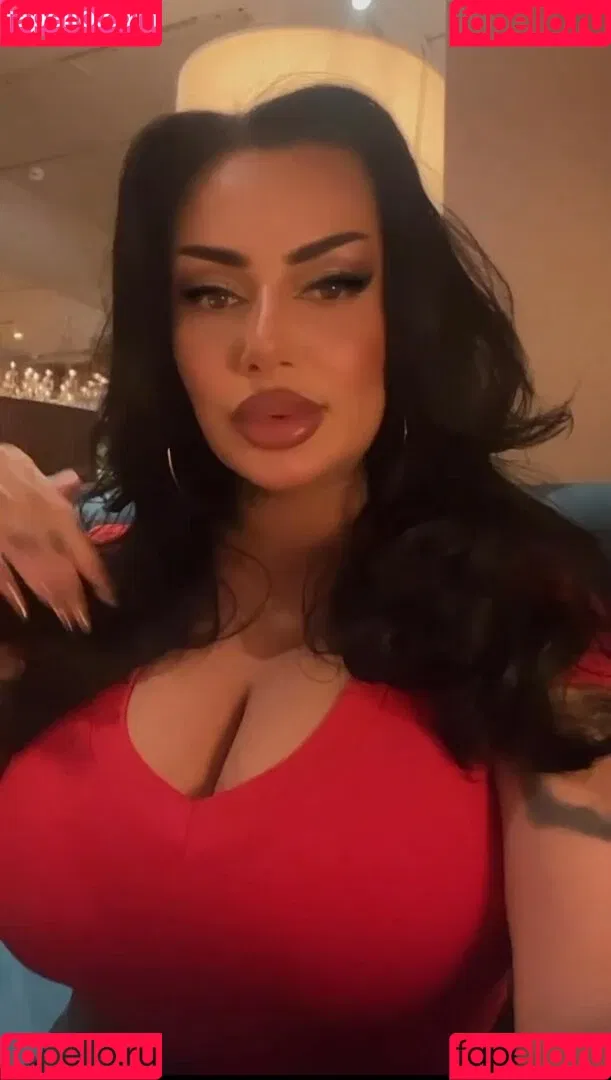 Kristina Karieva / alicia_kristina / kristinkarieva Onlyfans Photo Gallery 