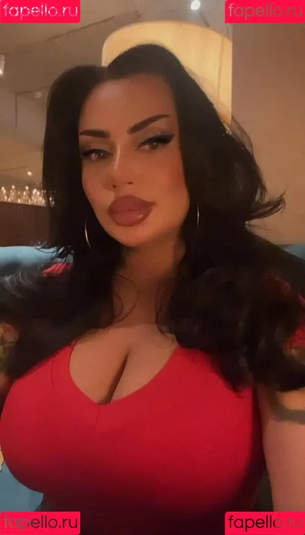 Kristina Karieva / alicia_kristina / kristinkarieva Onlyfans Photo Gallery 