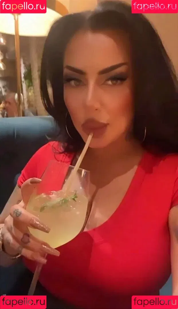 Kristina Karieva / alicia_kristina / kristinkarieva Onlyfans Photo Gallery 