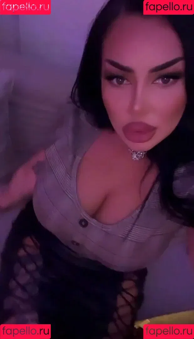 Kristina Karieva / alicia_kristina / kristinkarieva Onlyfans Photo Gallery 