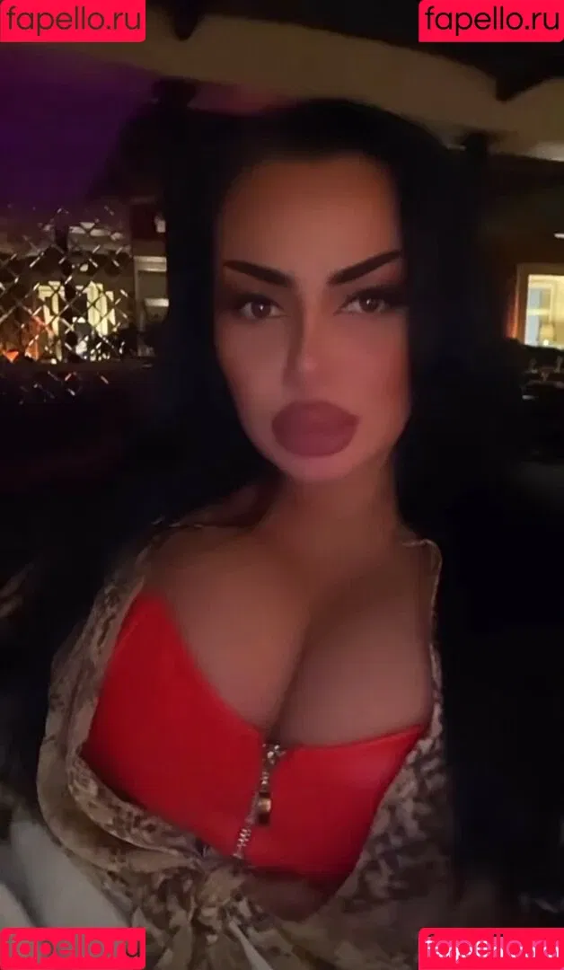 Kristina Karieva / alicia_kristina / kristinkarieva Onlyfans Photo Gallery 