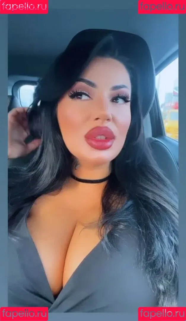 Kristina Karieva / alicia_kristina / kristinkarieva Onlyfans Photo Gallery 